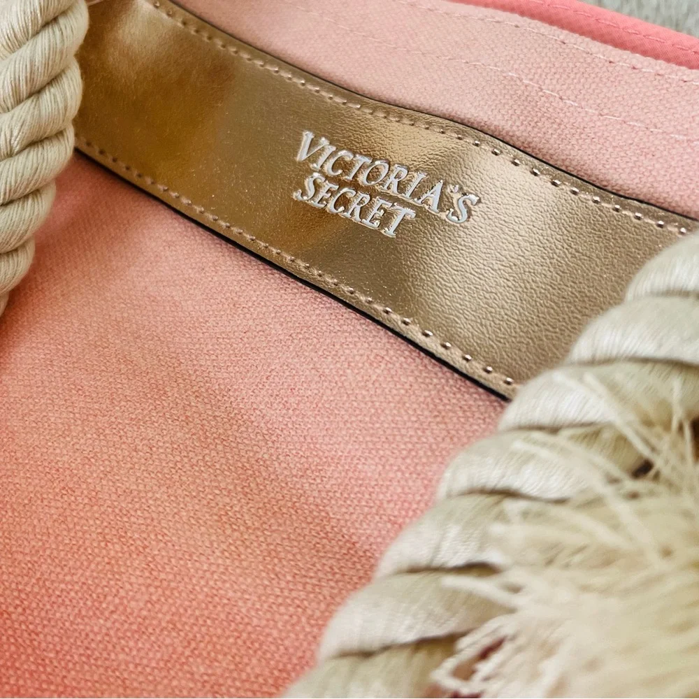 Victoria‘s Secret Bombshell Sundrenched Ombré Tote